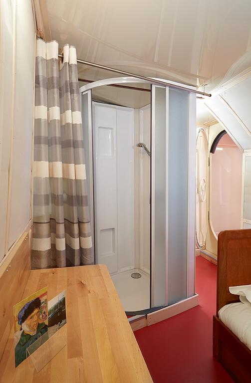 Peniche Daphne'S Bed & Breakfast Auvers-sur-Oise Room photo
